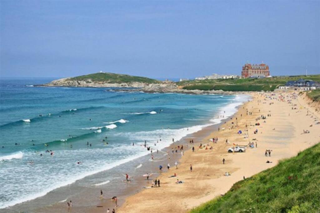 Large 5 Bed 3 Bath House 300 Meters From Beach And Restaurants نيوكويي المظهر الخارجي الصورة